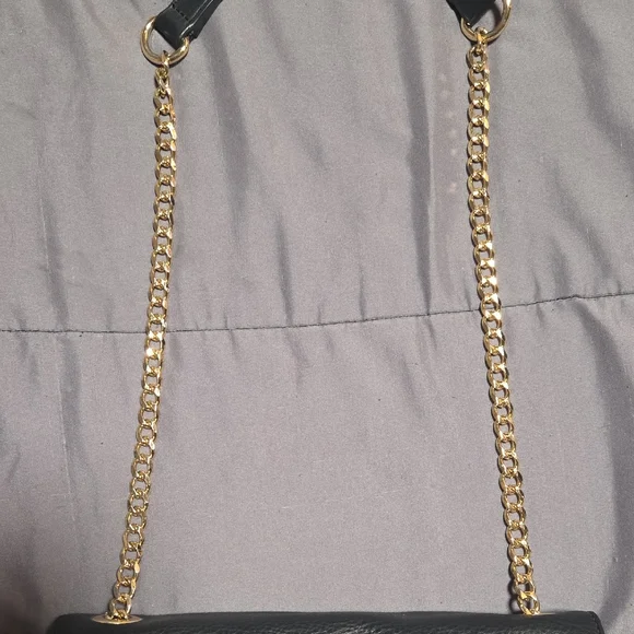 Vince Camuto Black Suede Leather Shoulder Bag with Gold Chain - Picture 9 of 16